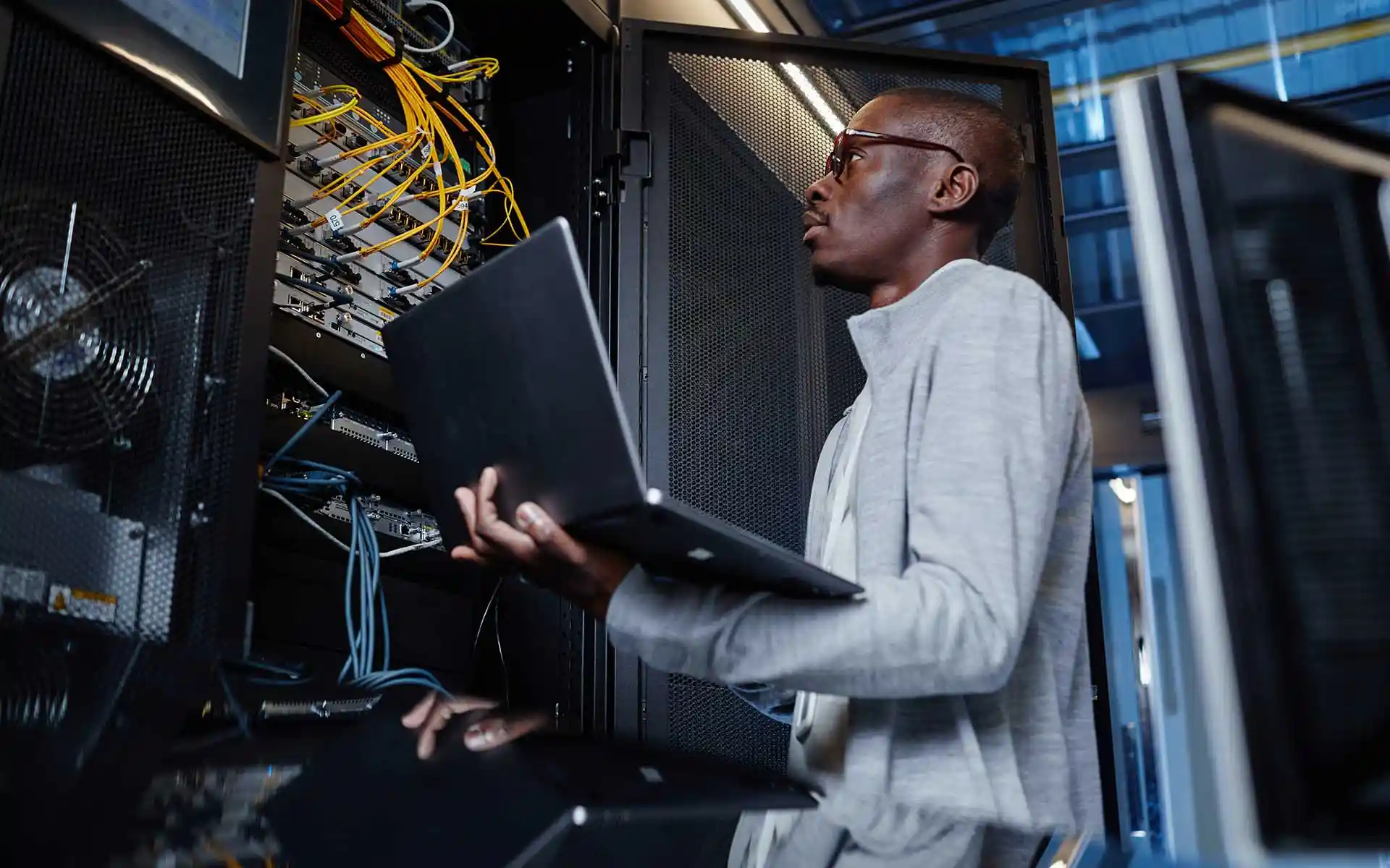 IT infrastructure maintenance. it manager